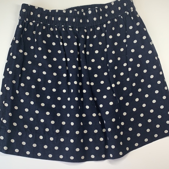 EUC Loft navy blue white polka dot mini skirt  sz 4   W/ pockets elastic waist. - Picture 11 of 13